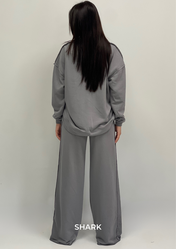 Signature Loose Fit Sweatpants